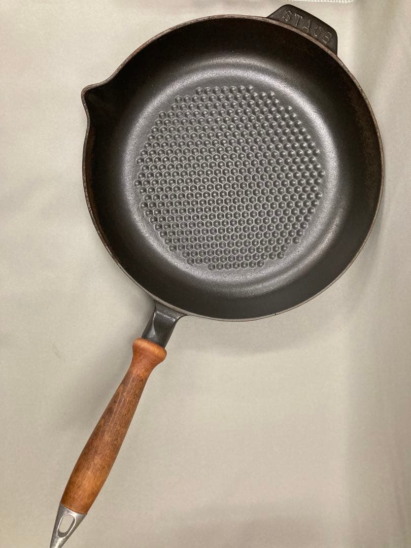 中古品　ストウブ フライパン　28センチ