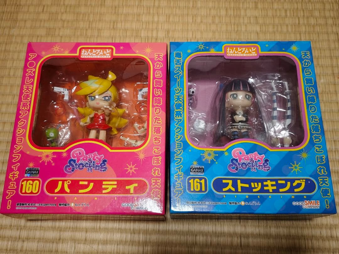 (PEN)パンティ & ストッキング フィギュアセット