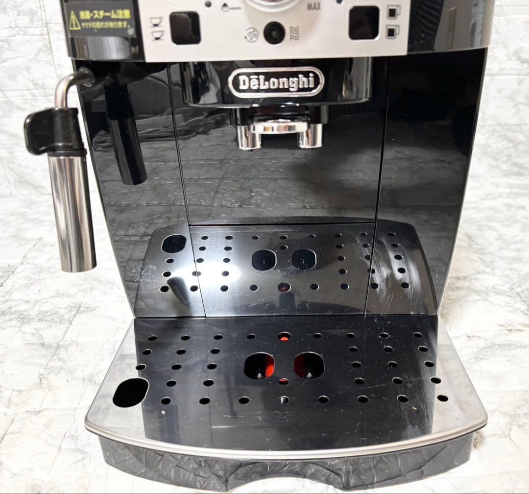 【完動品 美品】Delonghi マグニフィカS ECAM22112B