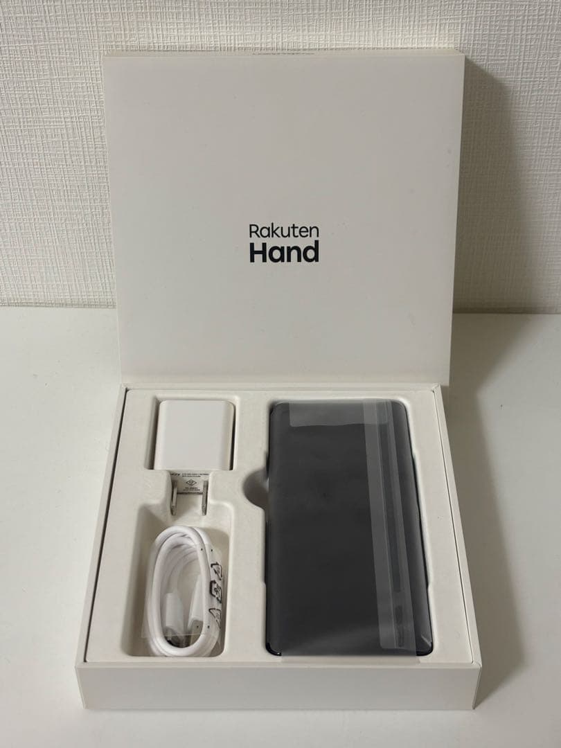 新品未使用　Rakuten(楽天) Hand P710 ブラック 充電器付き
