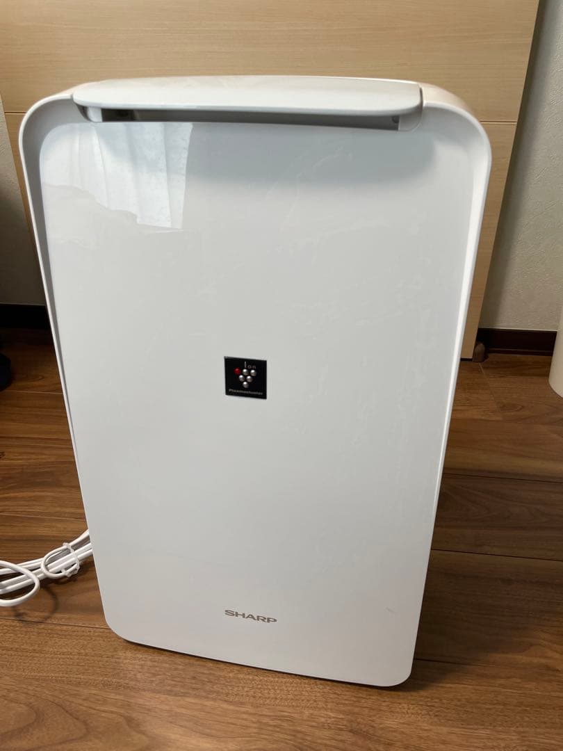 SHARP 除湿機 衣類乾燥機　プラズマクラスターCV-P71-W