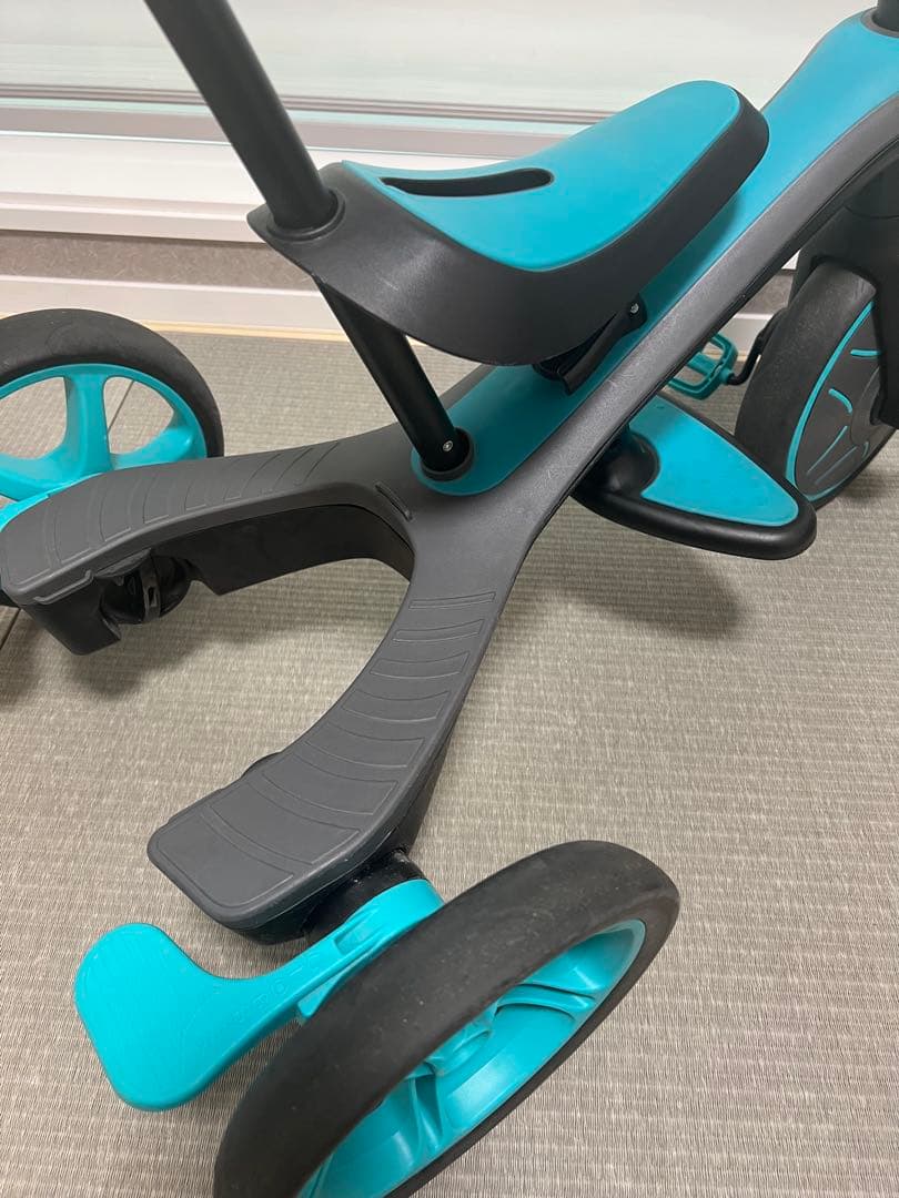 GLOBBER グロッパー　エクスプローラー トライク 3in1 三輪車