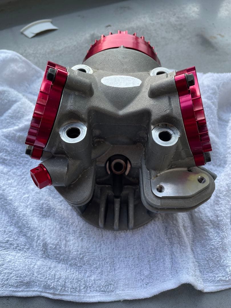 シグナスx シリンダーヘッド