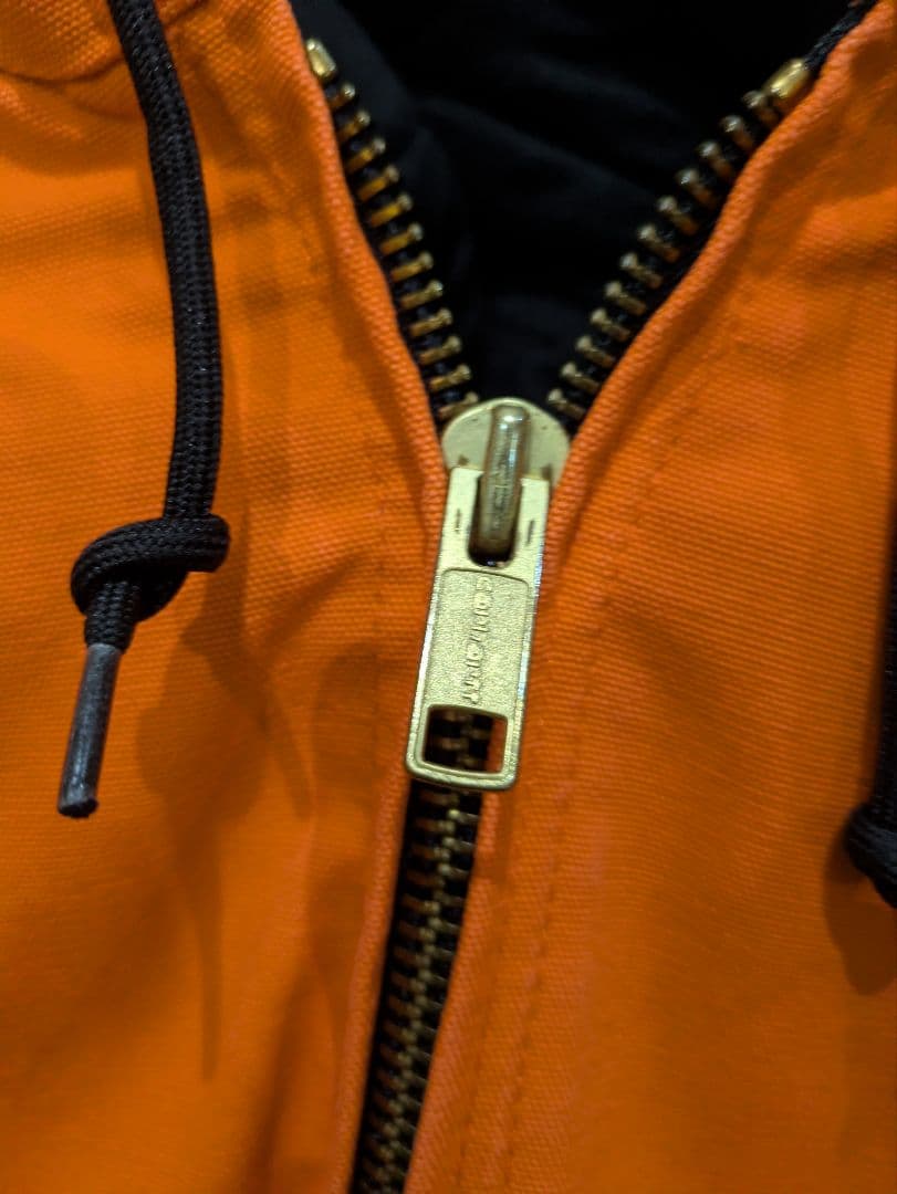 値下げ！！！！　アメリカ製 Carhartt ブレイズオレンジ ダックジャケット