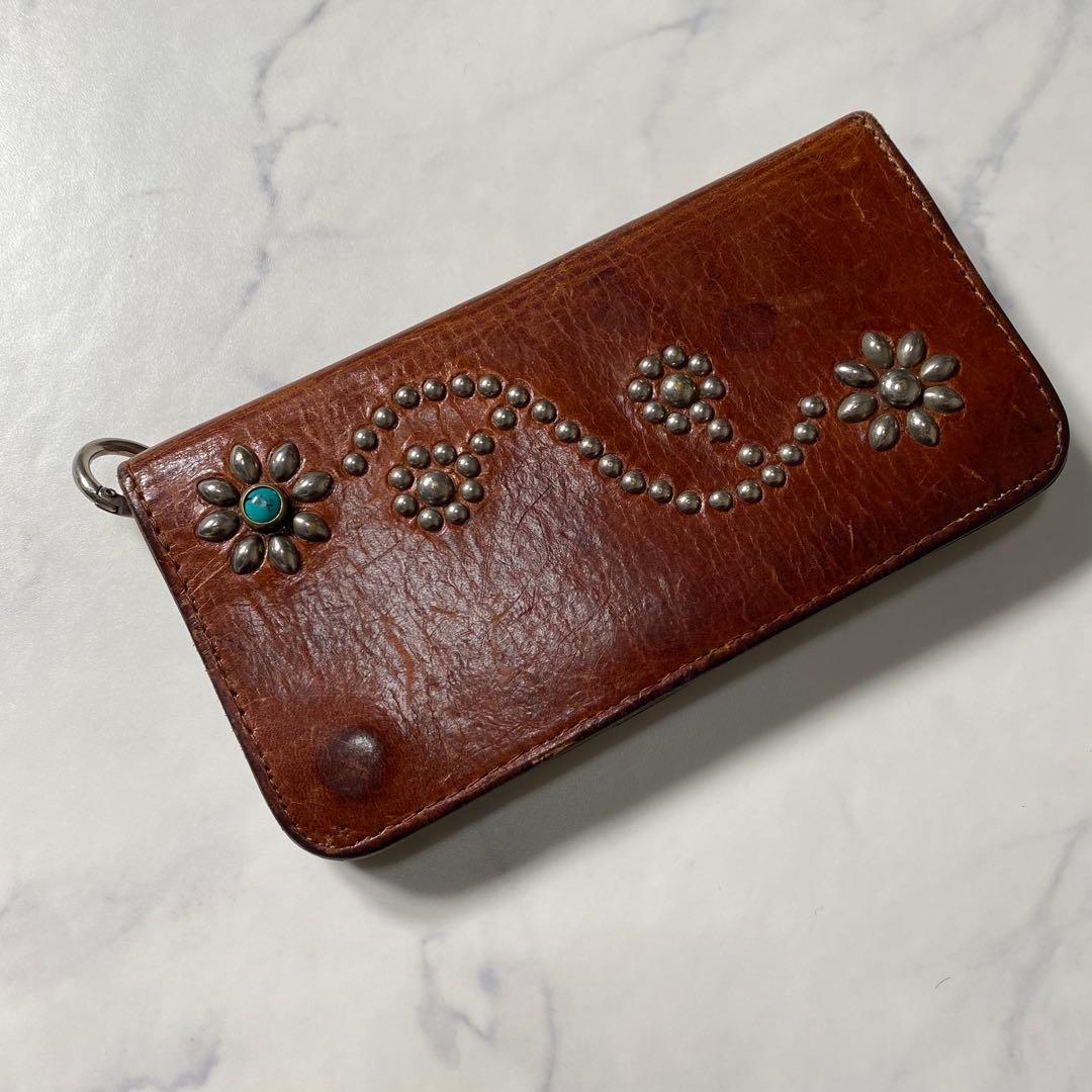 【良品】HTC　長財布　フラワースタッズ　折り財布　レザー　ブラウン　革　装飾