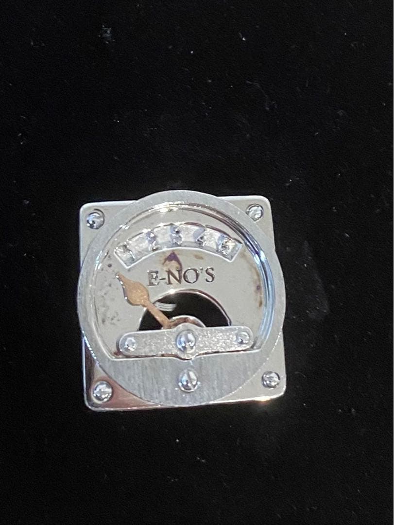 E-NO'S シルバーピンブローチ