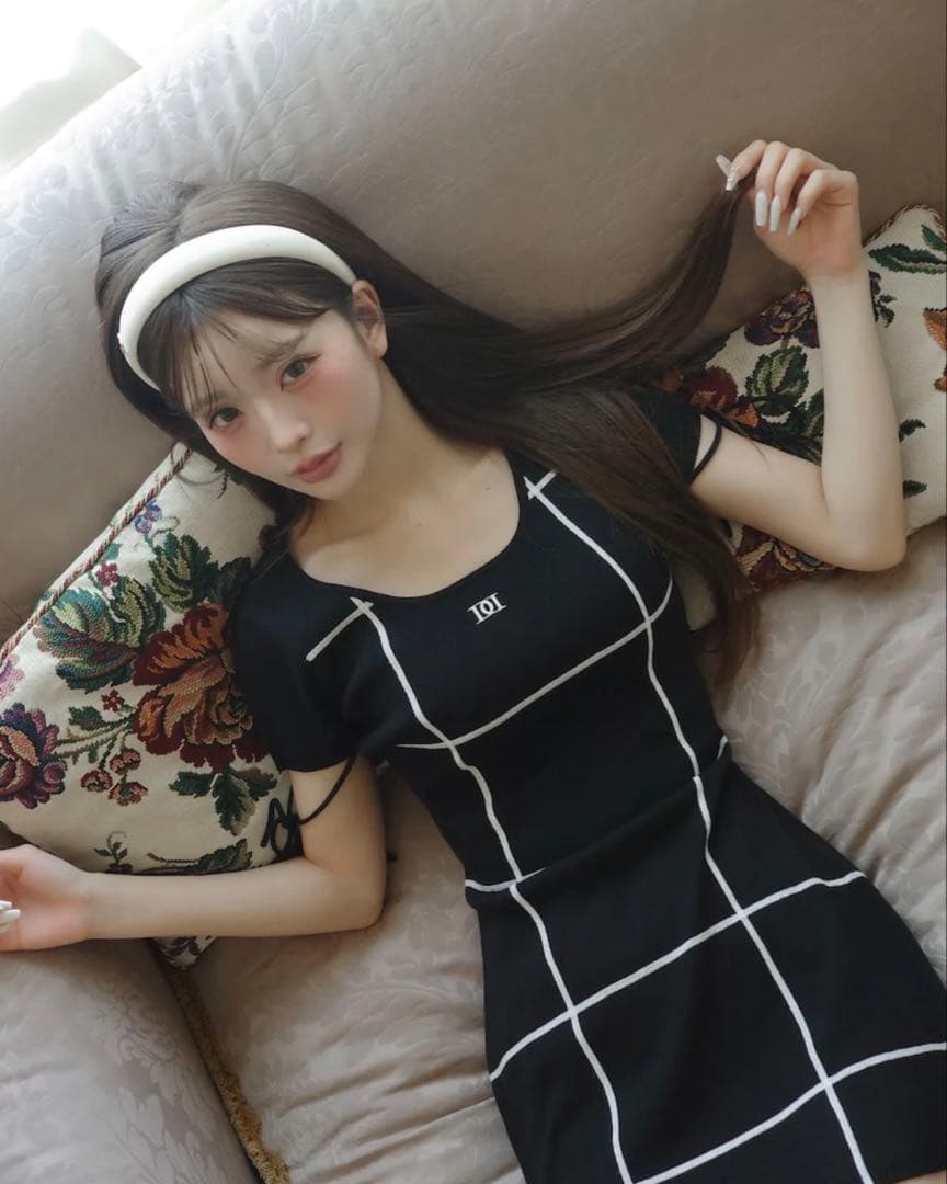 Darich バックオープンステッチニットミニワンピース