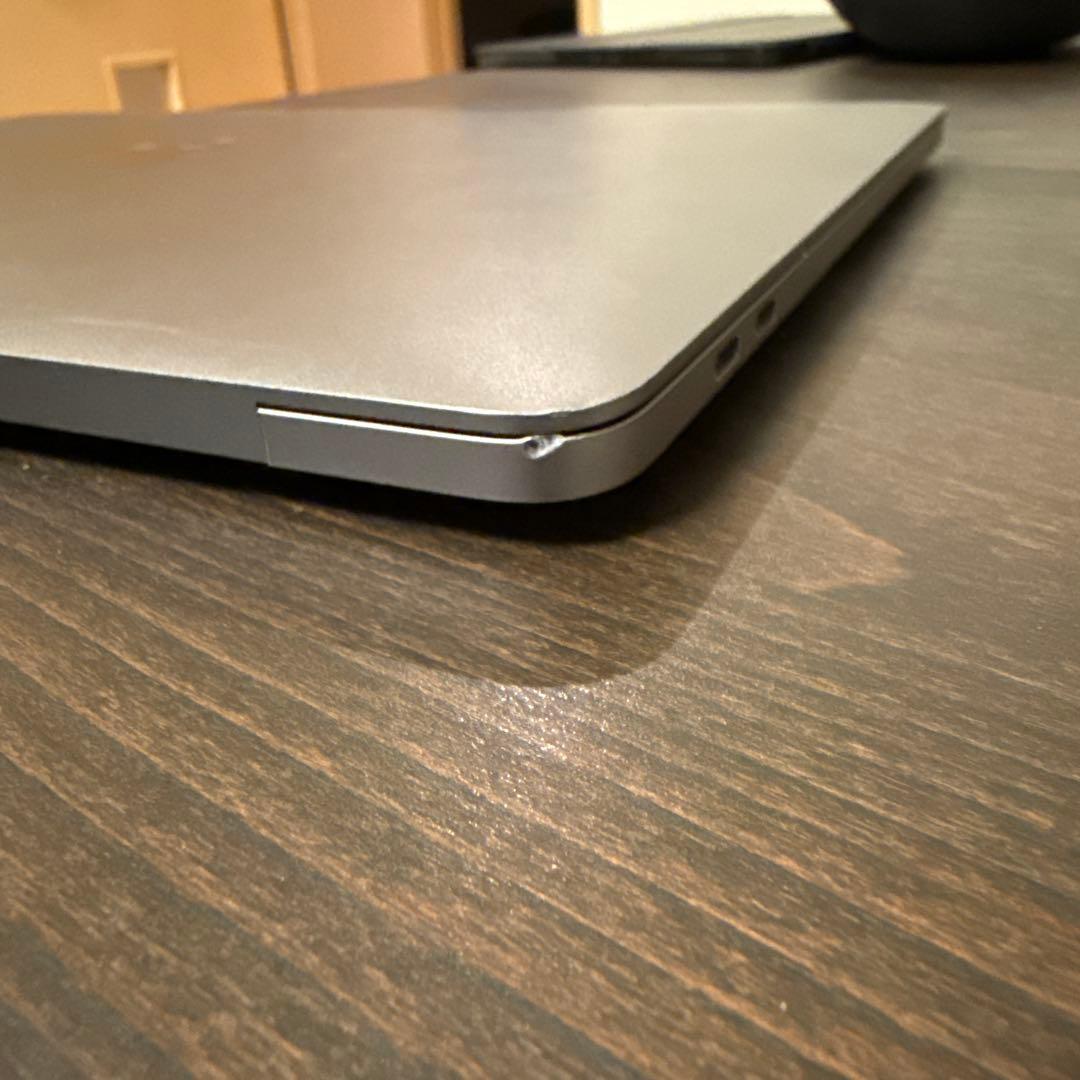 Apple MacBook Pro 2018 13インチ
