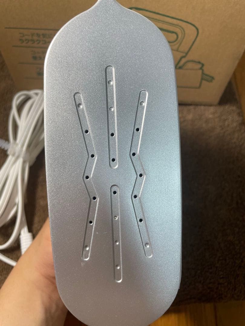 TOSHIBA TAS-X7 コードレスアイロン ホワイト