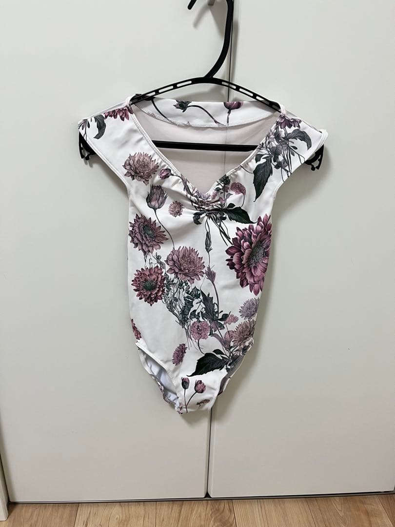 stina レオタード　ジュニア