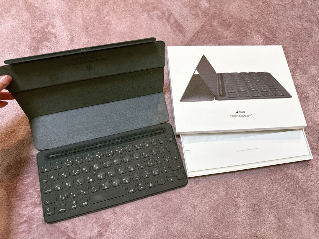 【美品】iPad 第7世代＋Magic Keyboardバッテリー100%