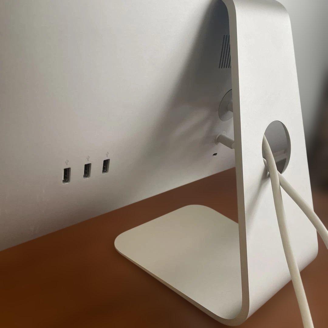 Apple LED Cinema Display 24インチ MB382J/A