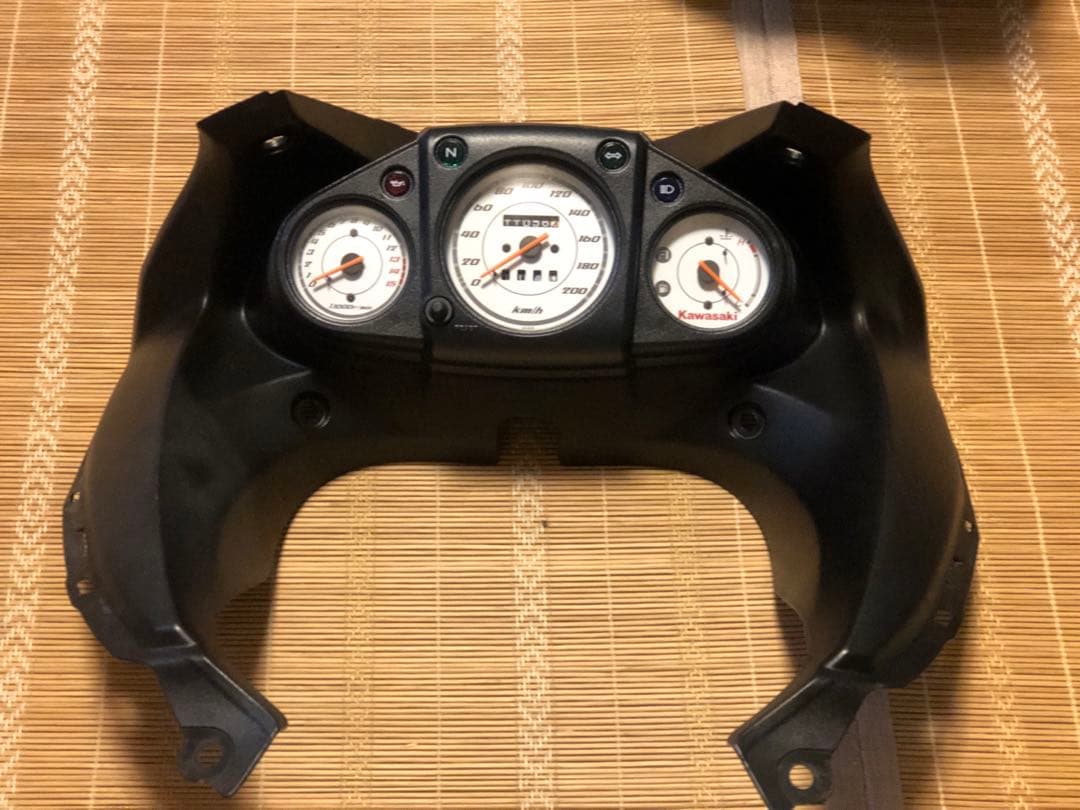 ニンジャ250r 12年式　純正メーター　美品　11056キロ