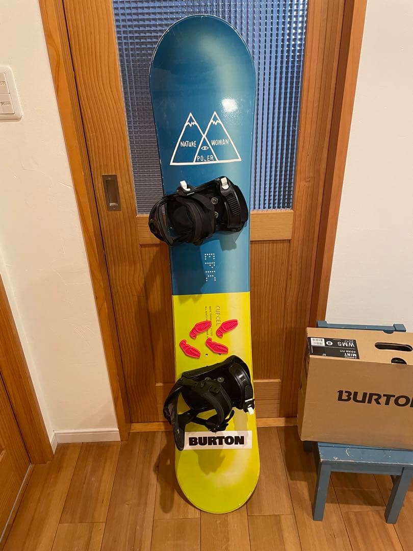 初心者オススメ！　スノーボード2点セット　エピック147cm / バイン付き