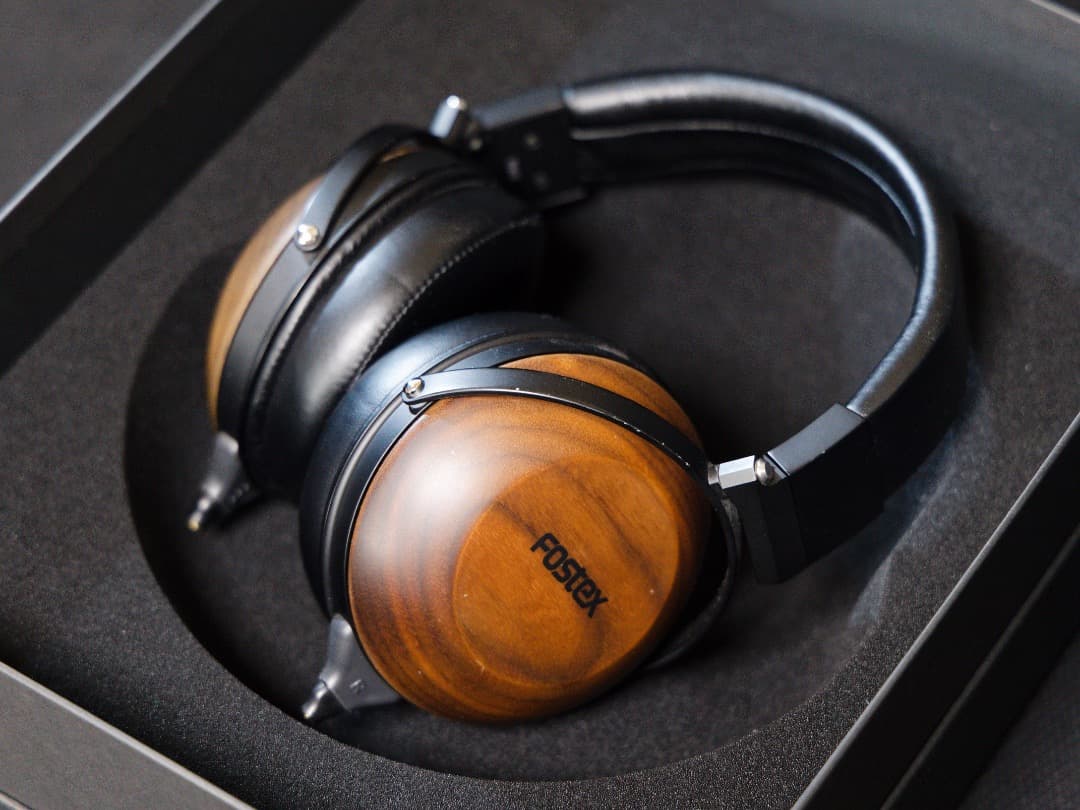 FOSTEX　TH610　ケーブルなし・MMCX変換コネクタ(E4UA製作品)