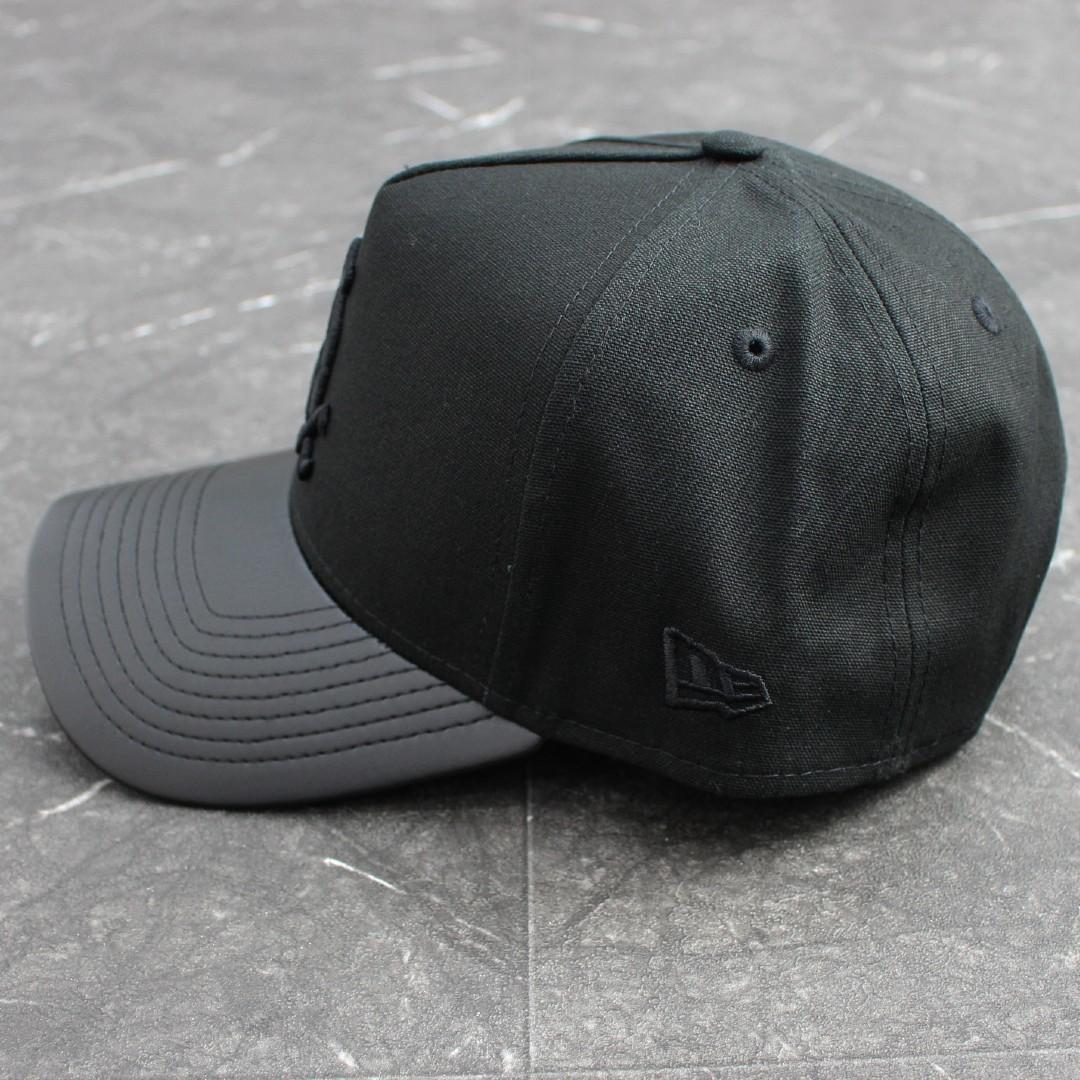 NEW ERA 9FORTY WHITE SOX CAP レザーバイザーキャップ