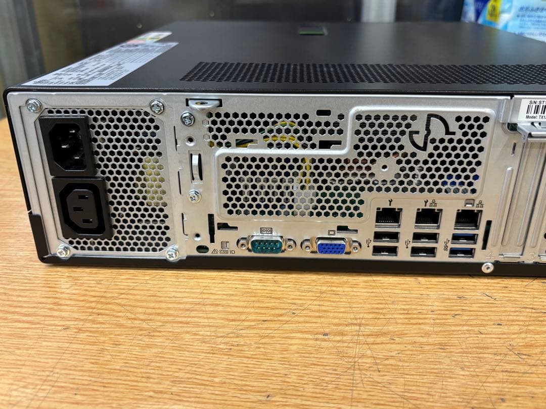 富士通コンパクトサーバー PRIMERGY TX1320 M4　ジャンク品