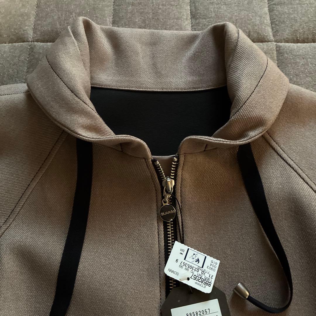 fu新品　ベージュジャケット　QUAR ee