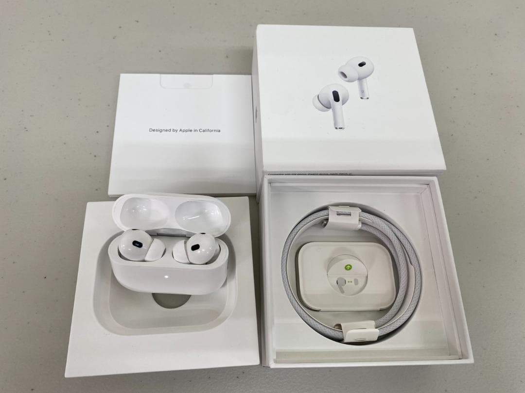美品 AirPods Pro（第2世代）USB-C MTJV3J/A エアポッズ
