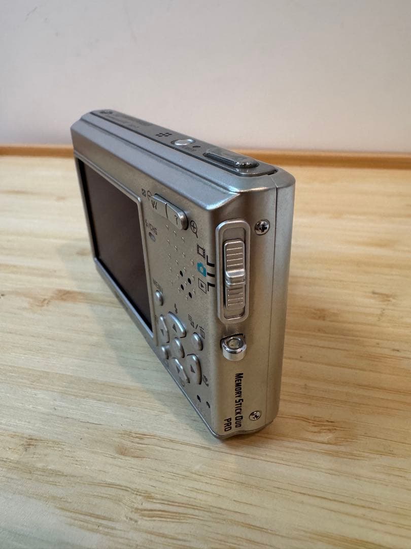 【現状品・付属品なし】SONY Cyber-shot DSC-T1