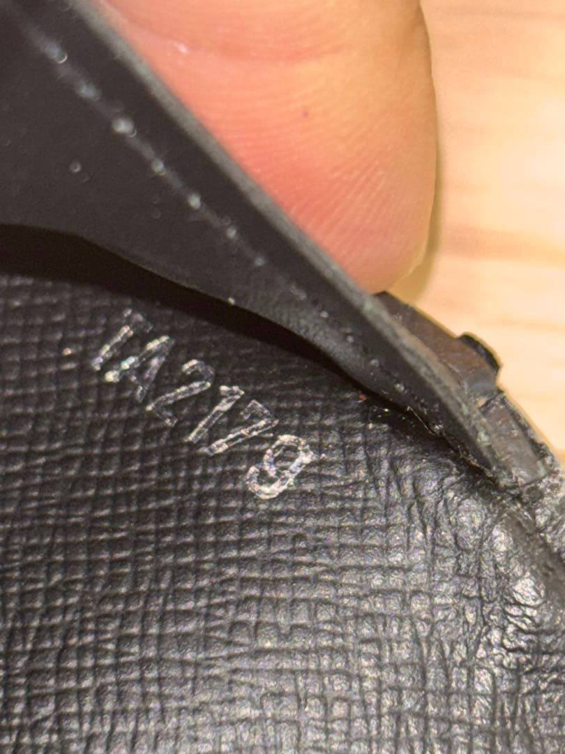 ルイヴィトン ポルトフォイユブラ ザエクリプス 長財布 メンズ✨