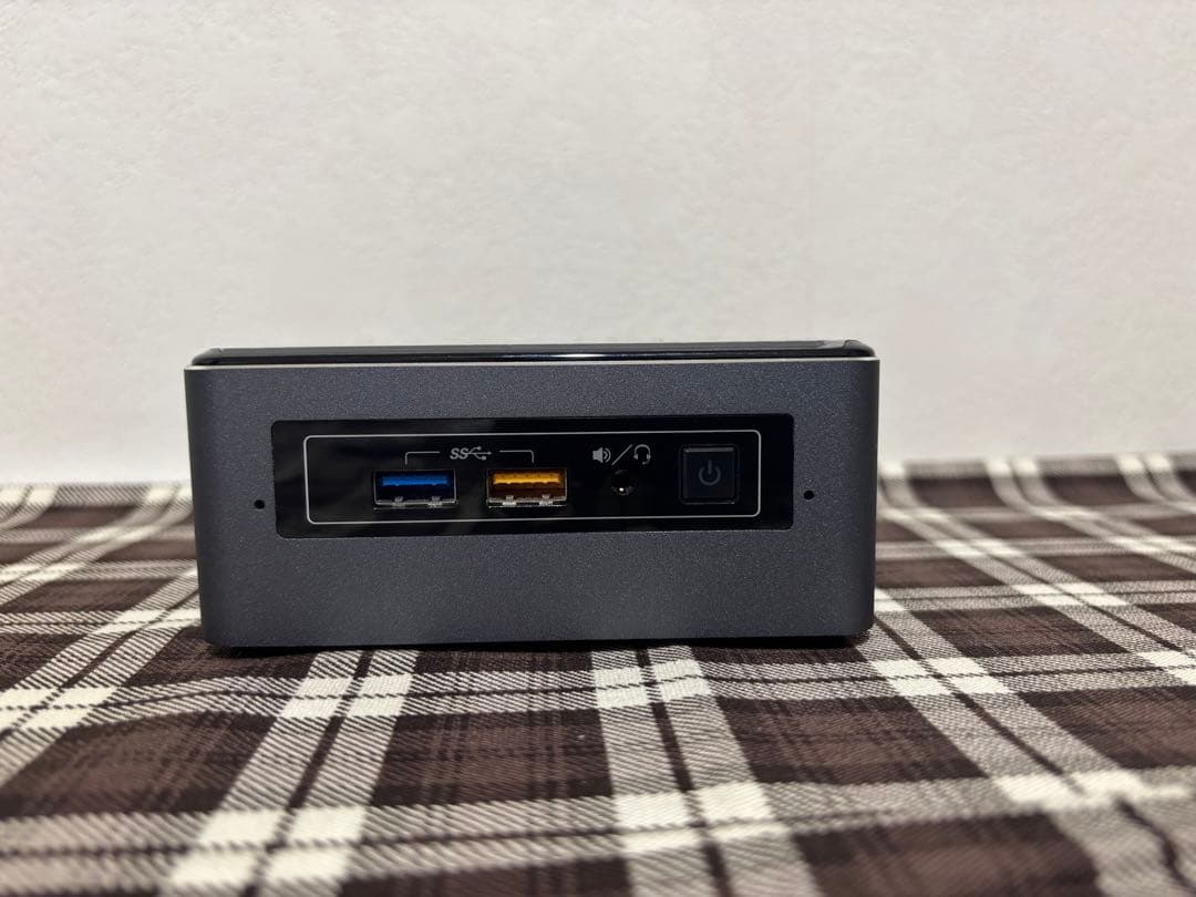 Intel NUC NUC715BNH ミニPC