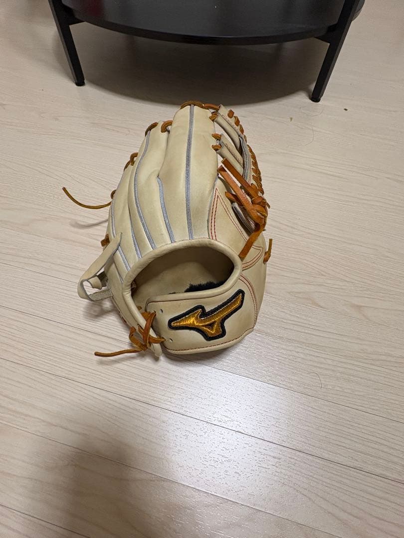 ま*る様 ミズノプロ　硬式内野手グローブ