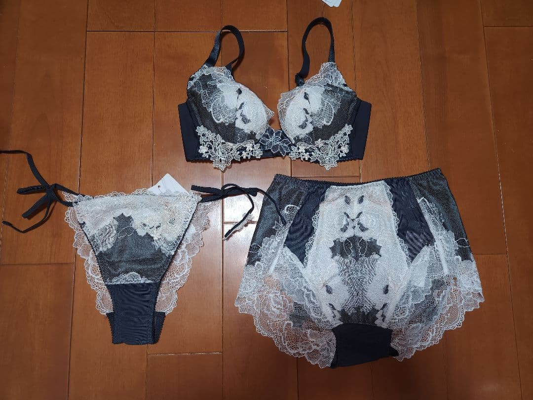 暢*亨様 ワコール　パルファージュ　C65セット　新品