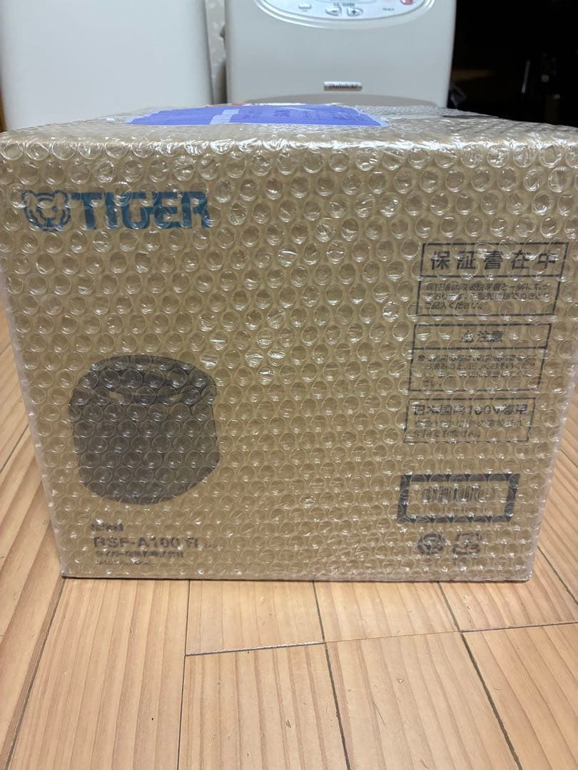 タイガー精米機　RSF-A100Ｒ(レッド)