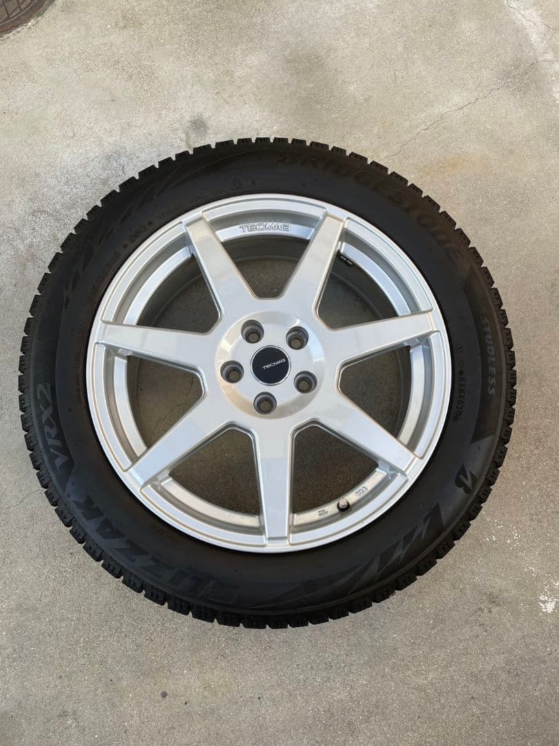 ボルボV60CC用スタッドレスタイヤとホイールのセット　1本売りです。