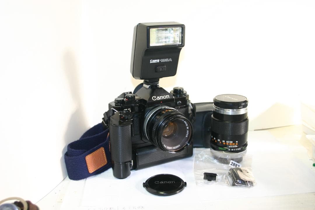 【動作確認済】キャノンA-1+純正レンズ2本+モータドライブ+ストロボ（C12）