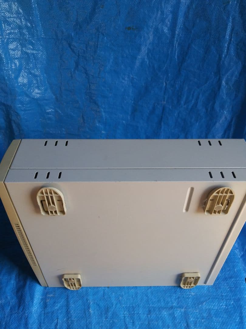 Fujitsu デスクトップWindows 2000パソコン中古品の出品です。