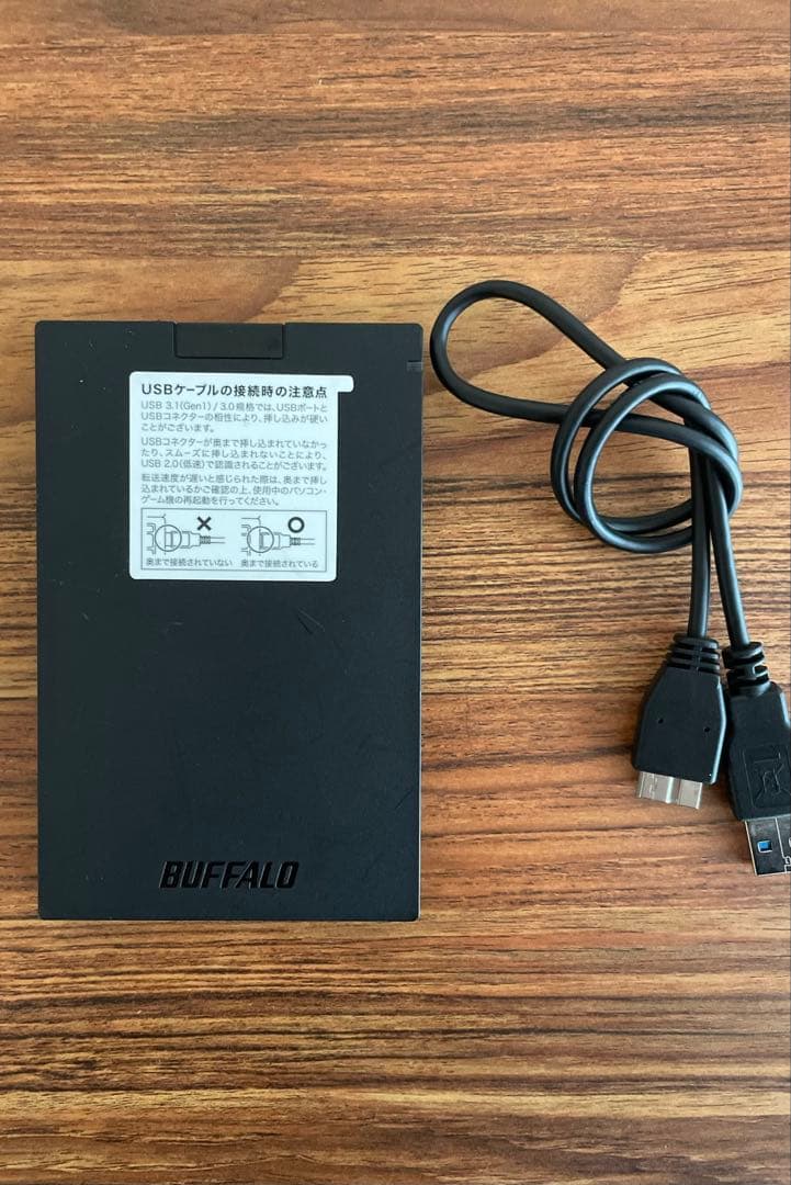 BUFFALO 外付け　SSD 2TB SSD-PG1.9U3-B/NL