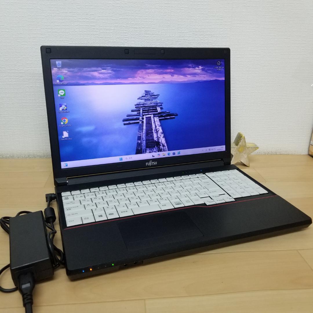 期間限定 新品SSD Win11 即使用可ノートPC 富士通 (B1656)