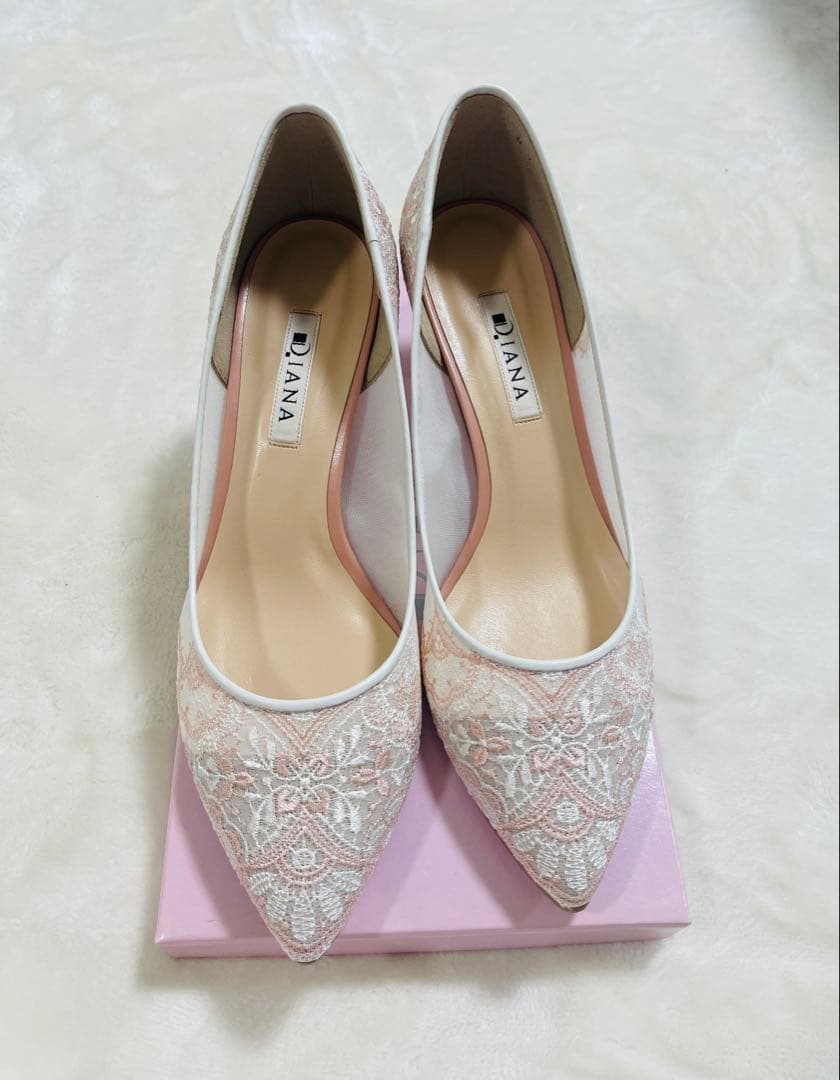 DIANA 新品　24.５cm 靴　パンプス　ピンク×白　レース