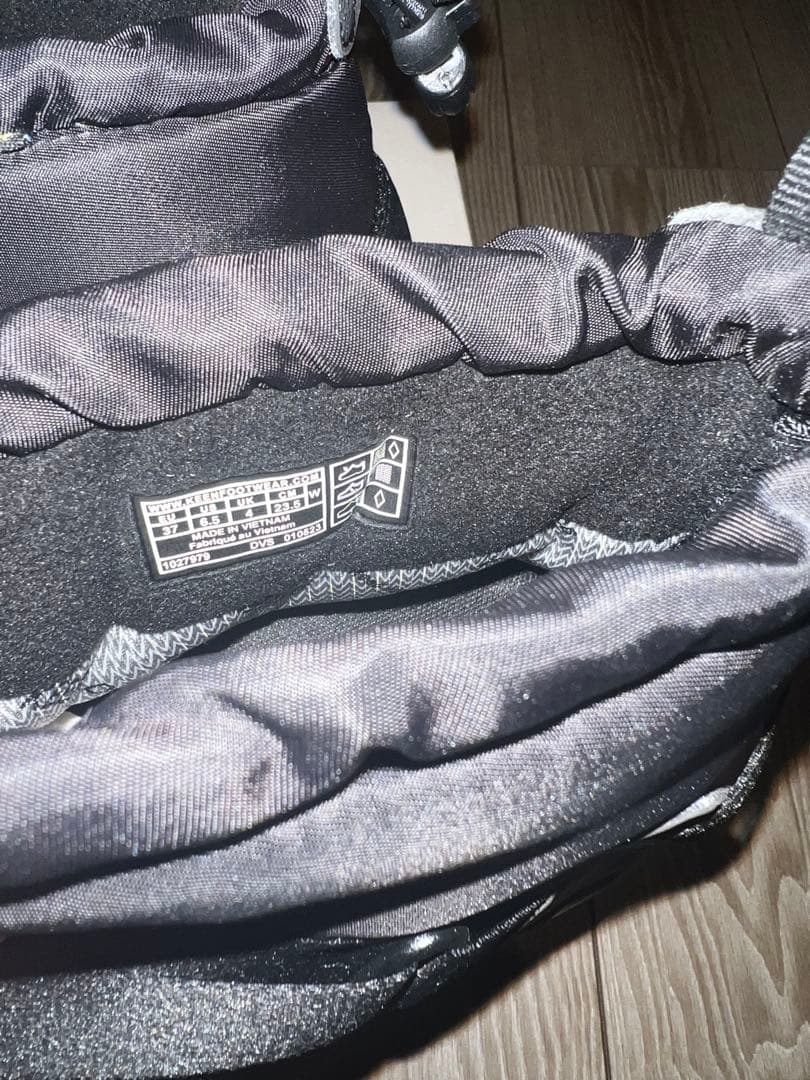 新品 KEEN x HYKE ウィンターブーツ 23.5㎝