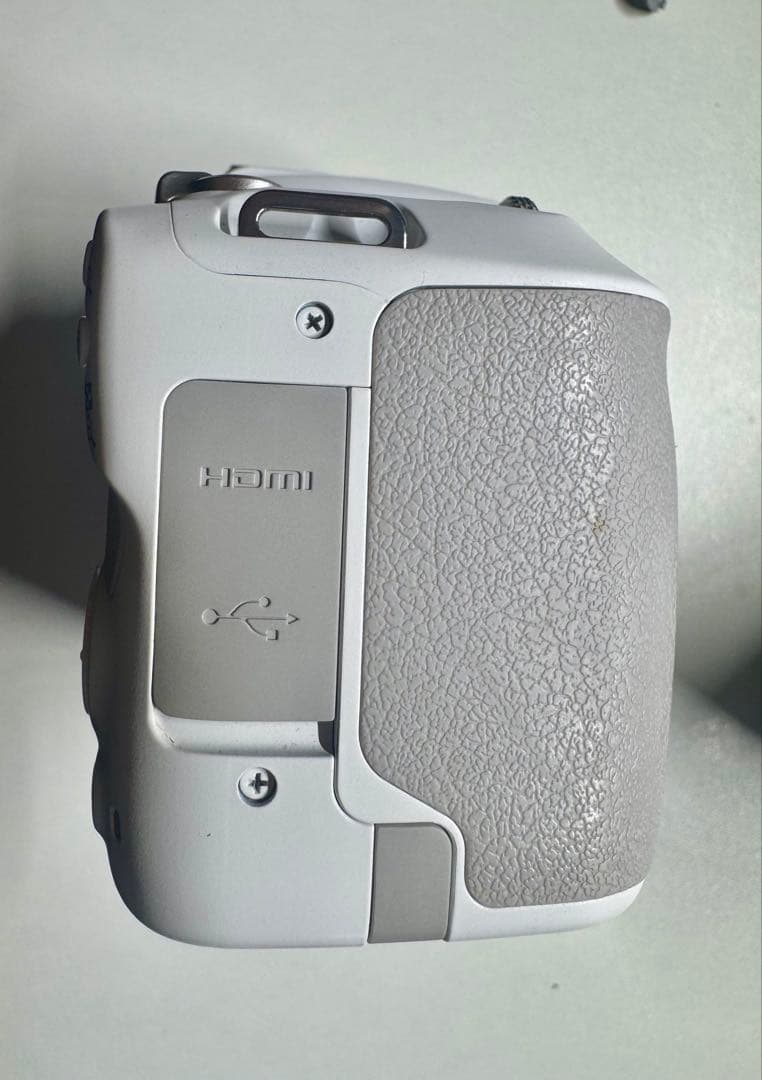 Canon EOS KISS X9 レンズキット