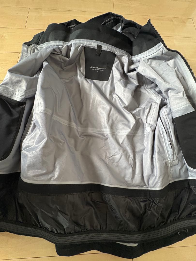スノーボード BEYOND MEDALS Tech Jacket 3L
