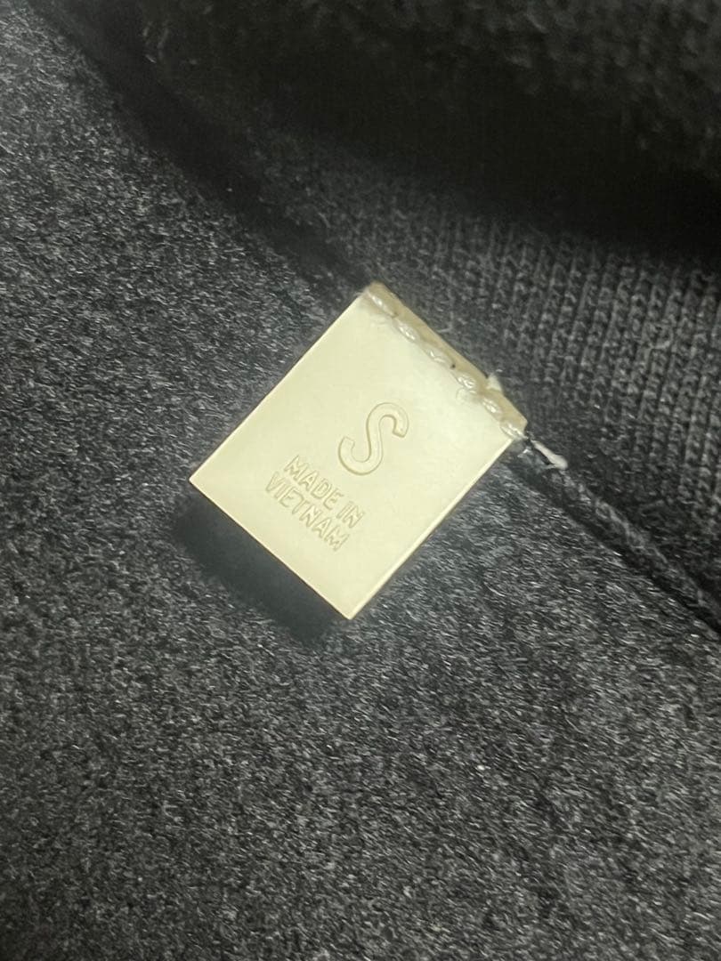 【袋あり美品S最終価格】FOG ESSENTIALS ジップパーカー