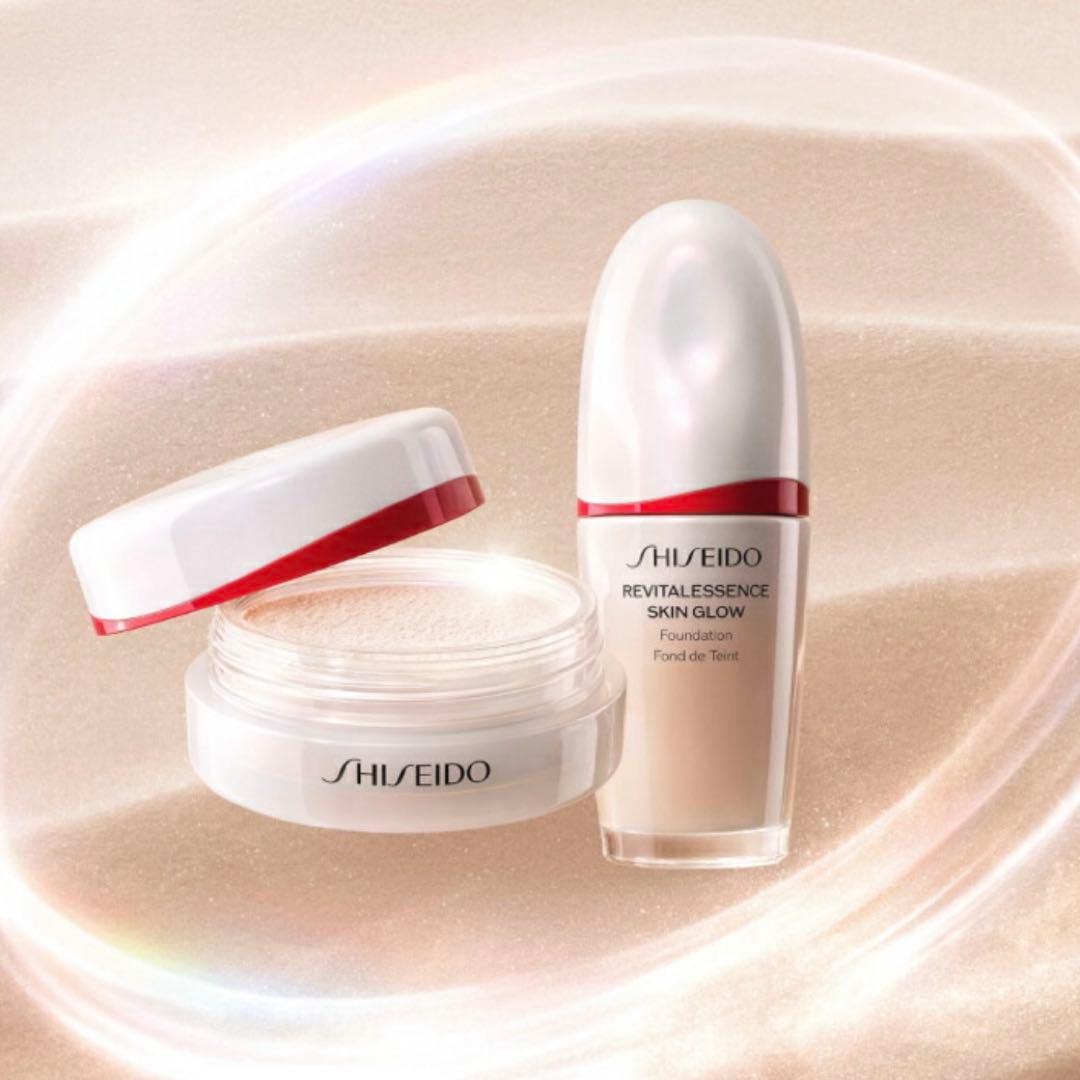 SHISEIDO 資生堂　スキングロウファンデーション　フェイスパウダー