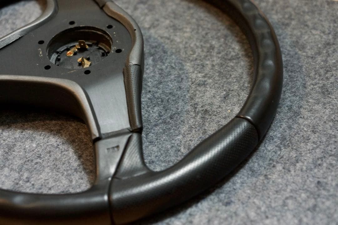 【しの】NARDI ナルディ Z5 36Φ ブラックレザー ステアリング