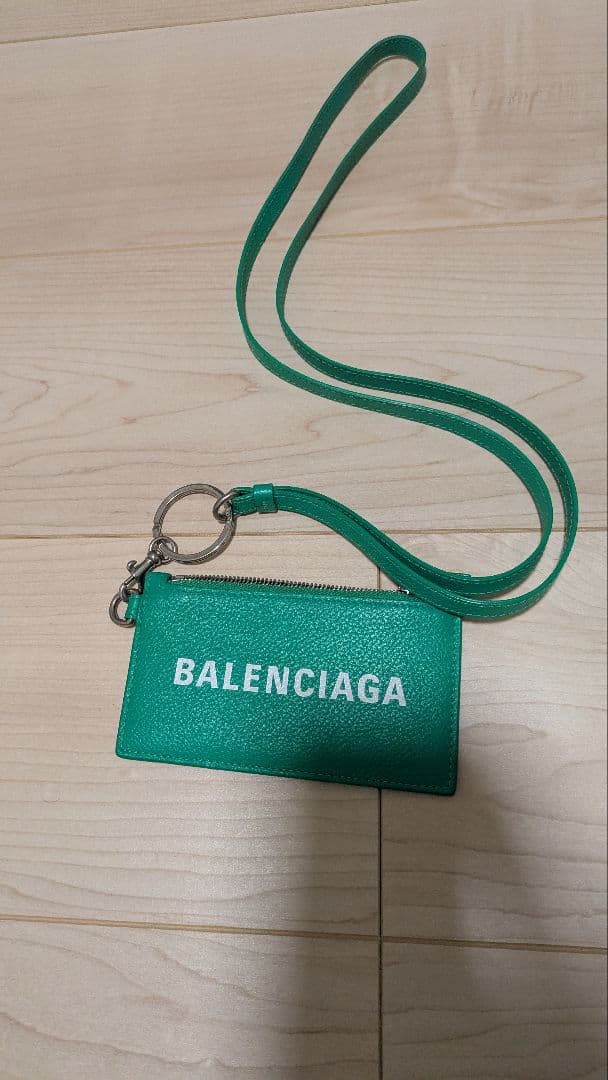 Balenciaga　ストラップ付きカードケース