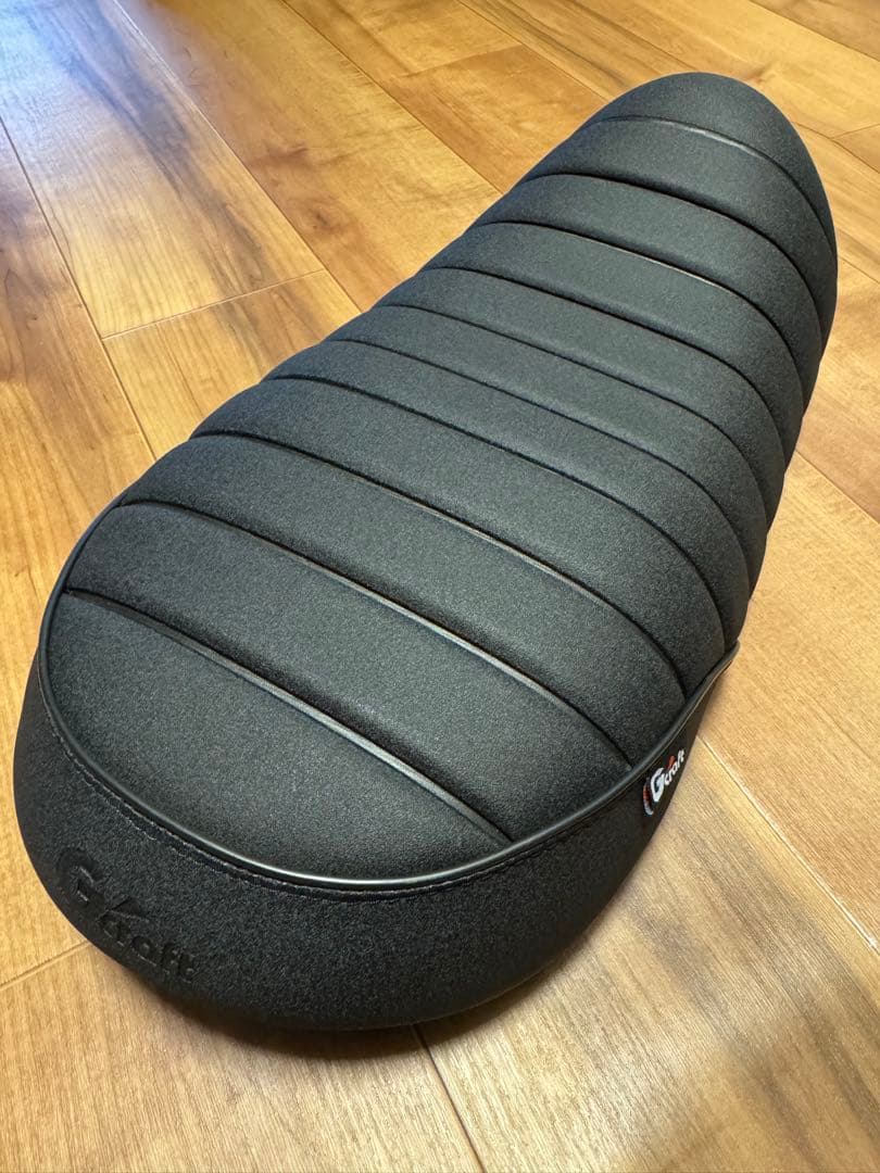 Gcraft エルゴノミックシート 黒モンキーです