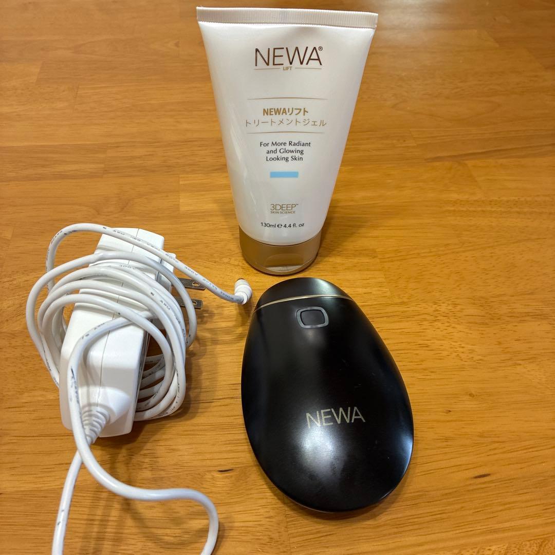 NEWA 美顔器 本体 + 電源コード