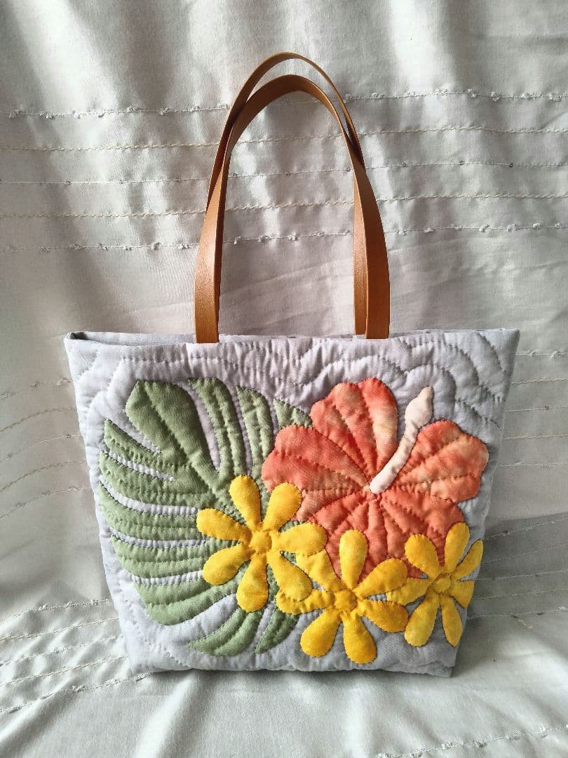 ☆273.ハワイアンキルト・バッグ・ハイビスカス＆ティアレ＆モンステラ