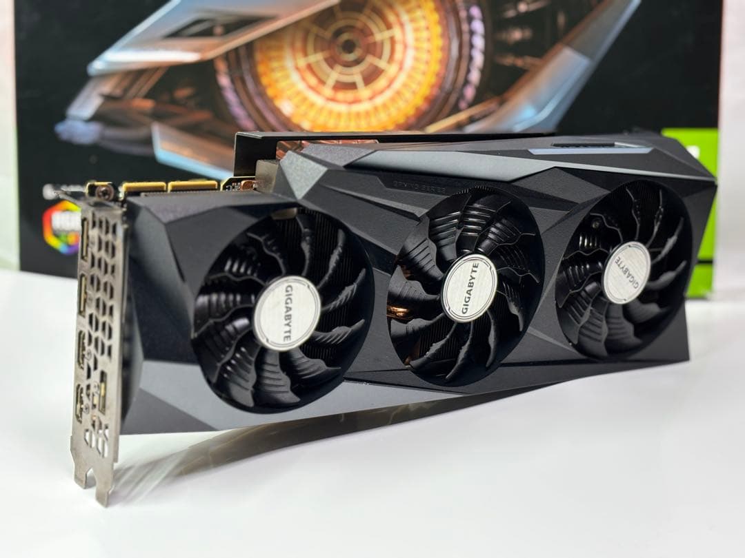 グラフィックボード・グラボ・ビデオカード GIGABYTE GeForce RTX 3090 GAMING OC 24G