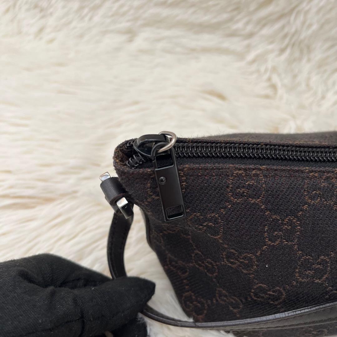 GUCCI GGキャンバス アクセサリーポーチ ミニバッグ