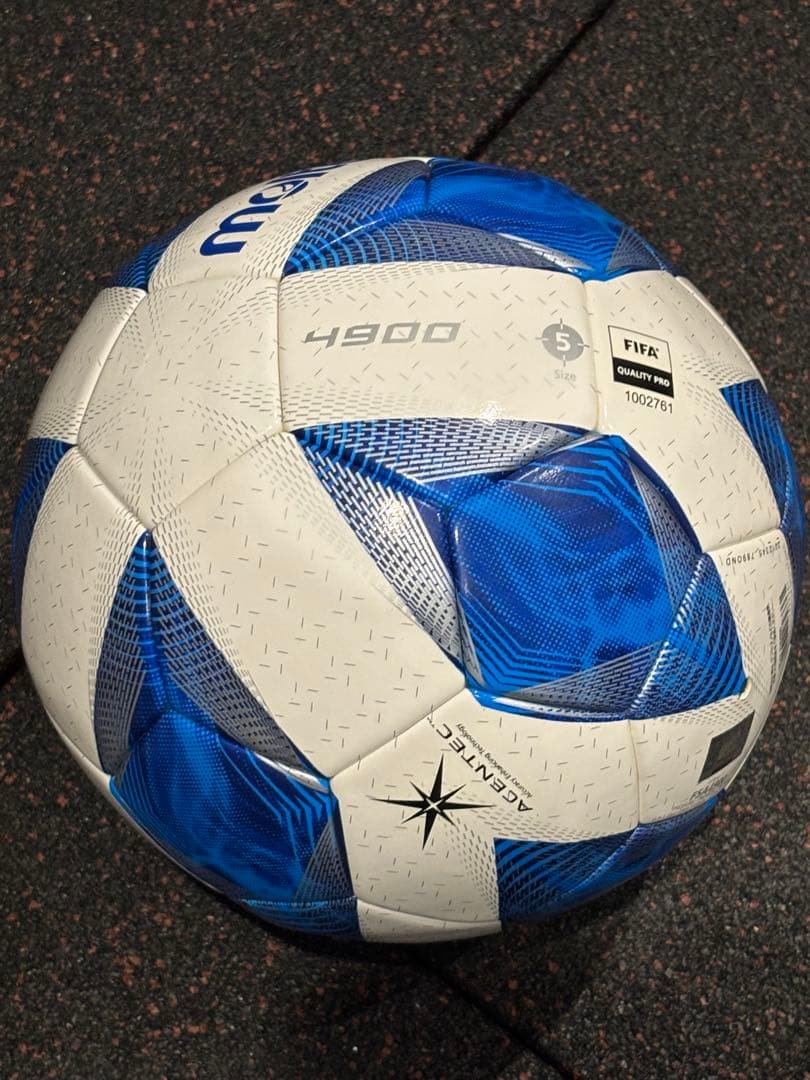 モルテン　ヴァンタッジオ　4900 芝用　新品