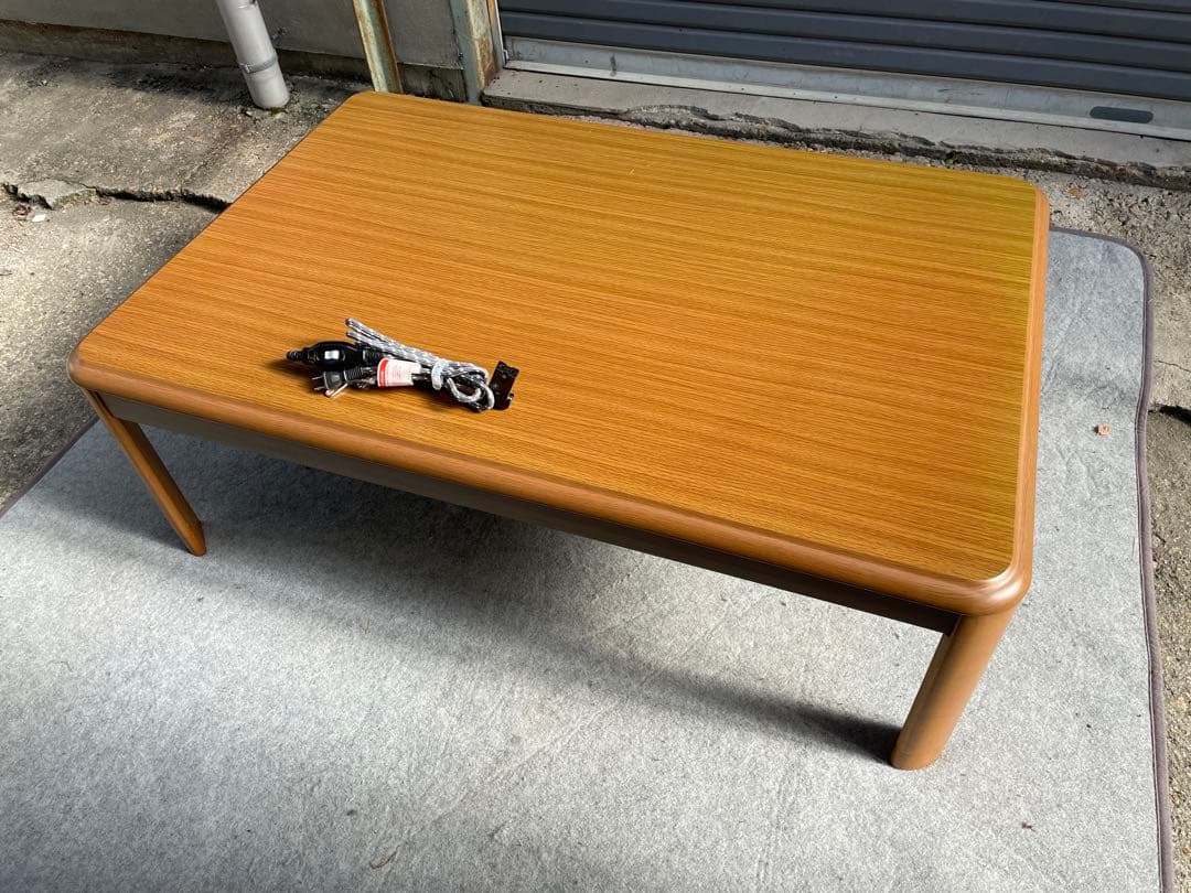 割と綺麗　華芝ジャパン　家具調こたつ　IK-1220