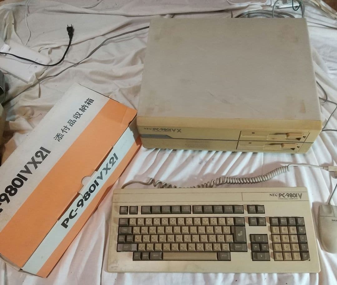 NEC PC-9801VX 本体　通電確認済み